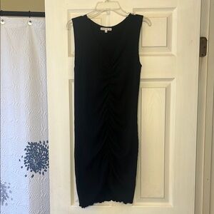 Chic Black Sleeveless Dress